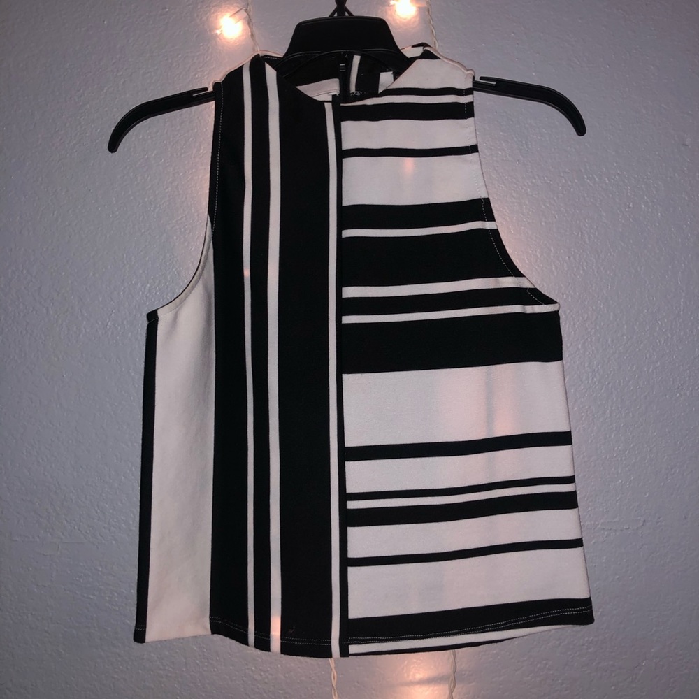 Guess Black & White Top